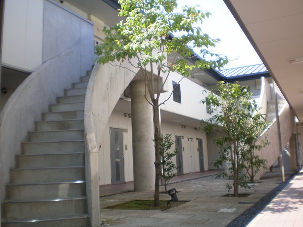 Other common areas. Luxurious courtyard