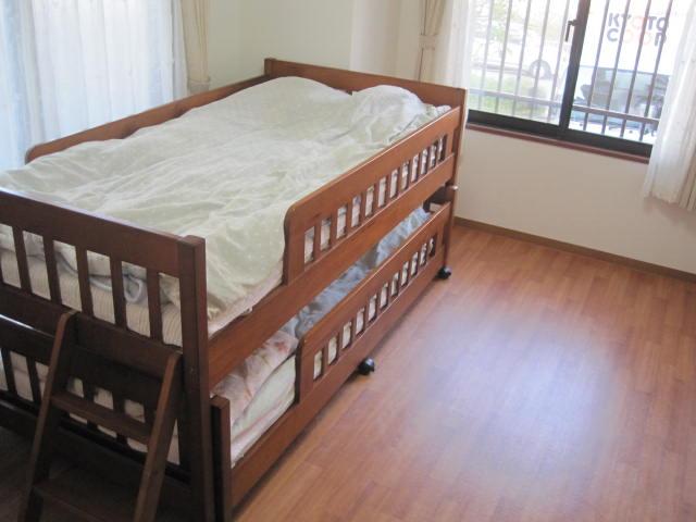 Non-living room. Indoor (12 May 2013) Shooting