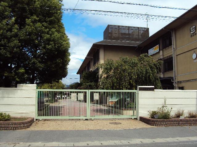 Junior high school. 1168m to Kyoto Municipal Matsuo junior high school