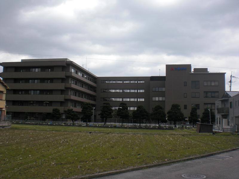 Hospital. 1044m to Mitsubishi Kyoto hospital