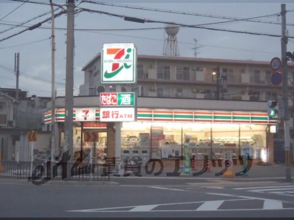 Convenience store. Seven-Eleven Shimotsubayashimizukake cho store (convenience store) to 350m