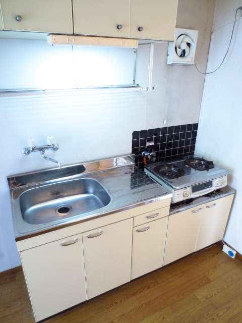 Kitchen. The kitchen is a two-necked is gas stove installation Allowed