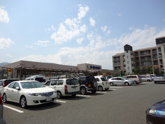 Home center. Keiyo Deitsu Rakusai store up (home improvement) 2292m