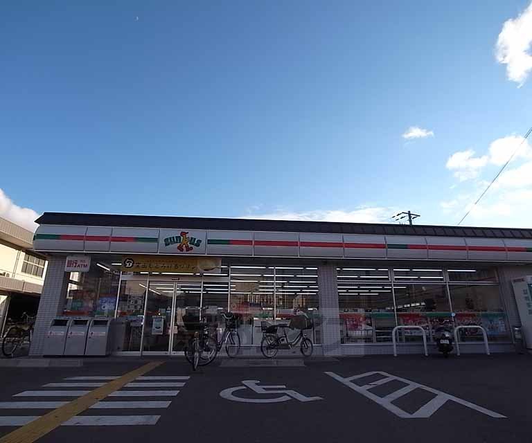Convenience store. 370m until Thanksgiving Kamikatsuramisho Machiten (convenience store)