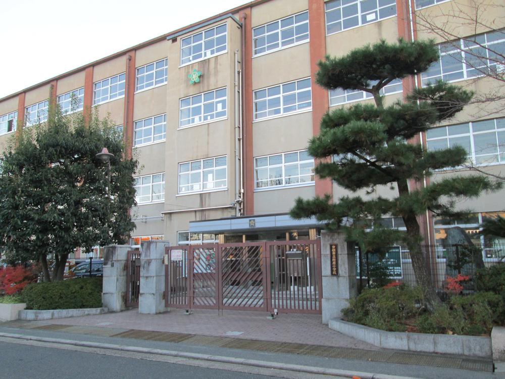 Primary school. 524m to Kyoto Municipal Katagihara Elementary School