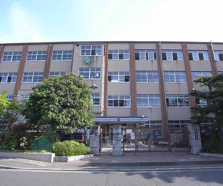 Primary school. Katagihara up to elementary school (elementary school) 330m