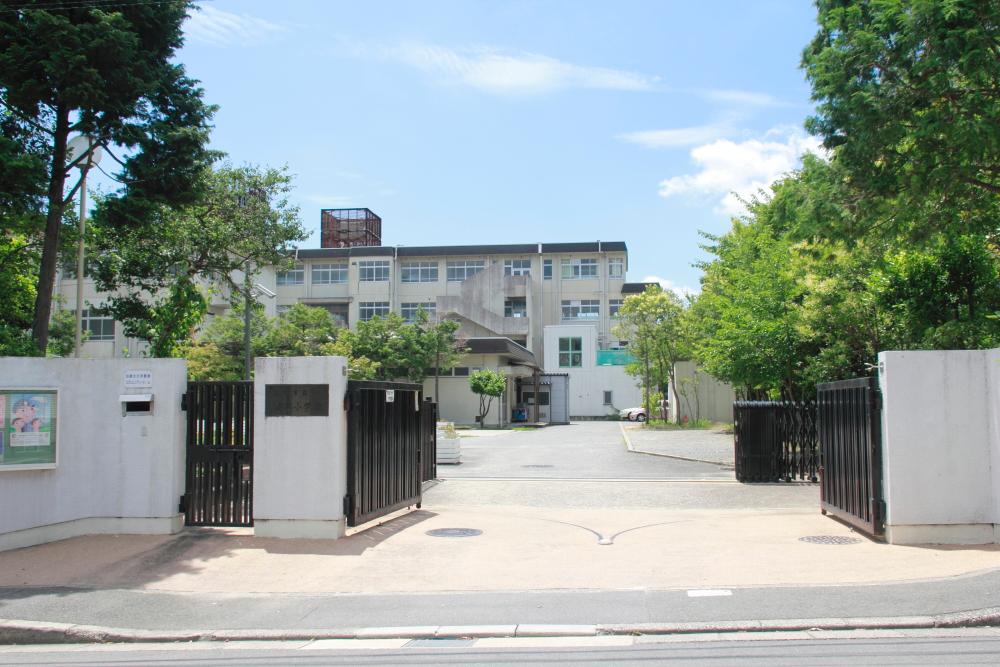 Primary school. 824m to Kyoto Municipal Sakaidani Elementary School