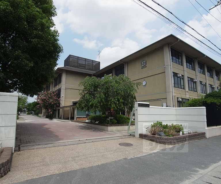 Junior high school. Matsuo 300m until junior high school (junior high school)