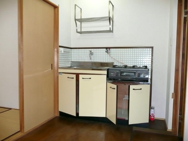 Kitchen. 2 lot gas stoves