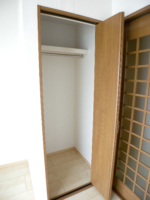 Receipt. Also published in the website "Kyoto rental House Network"