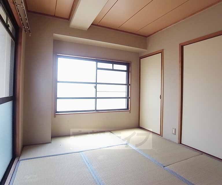 Other room space. Japanese-style room 6 Pledge is (1)