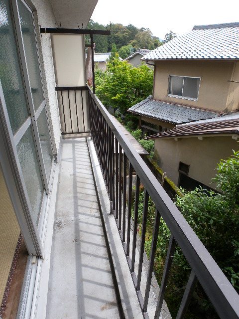 Balcony. Also published in the website "Kyoto rental House Network"