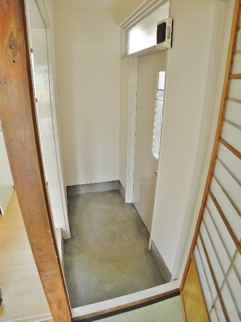 Entrance. Looking Kyoto rooms ・  ・  ・ House network Kawaramachi Imadegawa distributor or