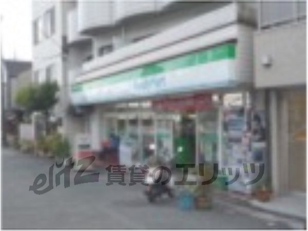 Convenience store. 380m to FamilyMart Hashimoto Jodoji store (convenience store)