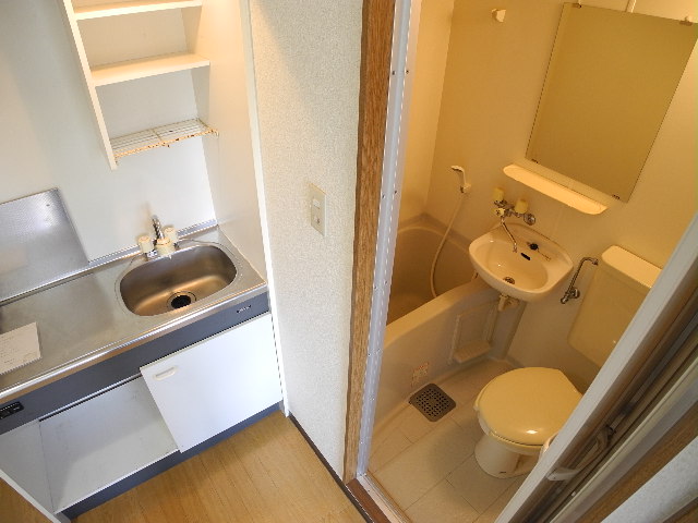 Toilet. Looking for room to house network Sakyo shop!