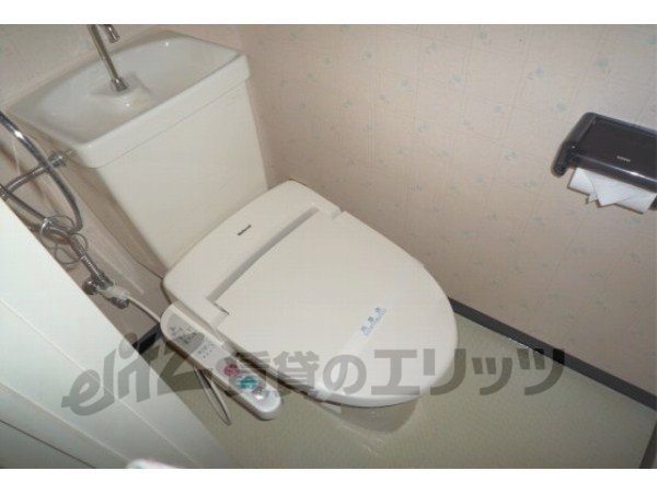 Toilet. With cleaning function