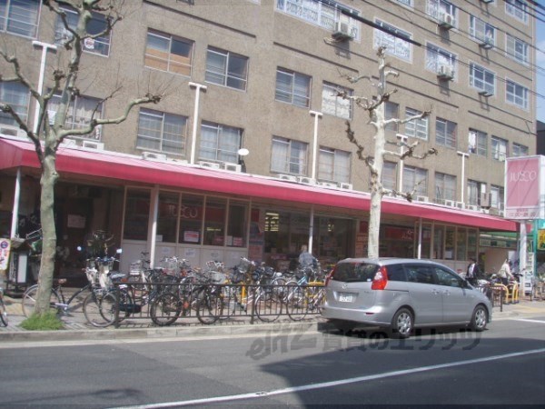 University ・ Junior college. Kyoto University main gate before (University ・ 1800m up to junior college)