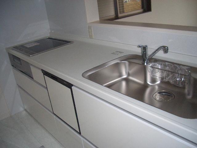 Same specifications photo (kitchen). Same specification kitchen. You can choose color. 