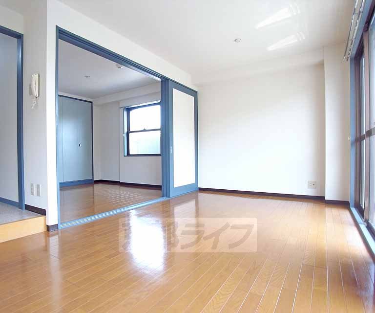 Living and room