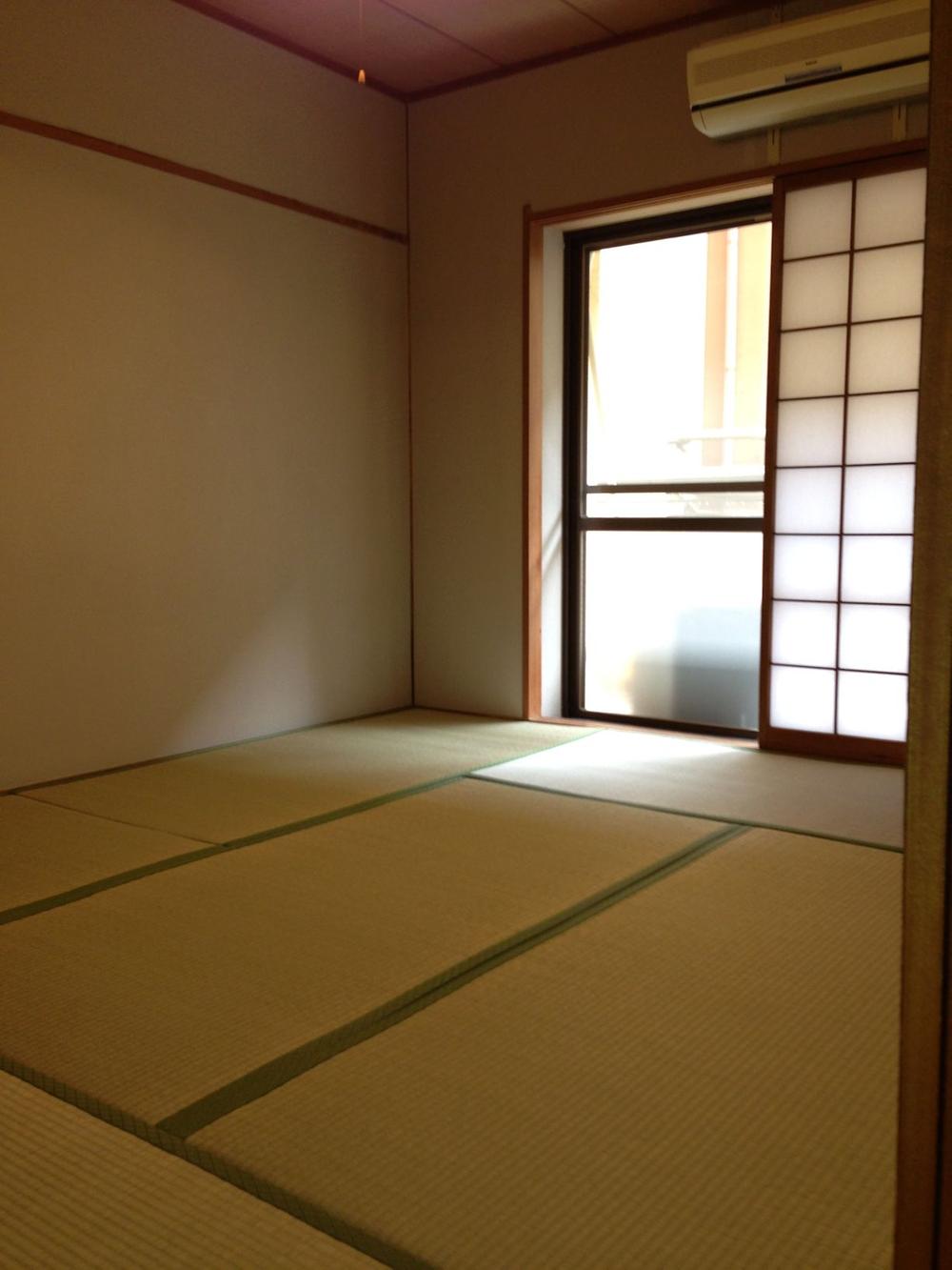 Other introspection. Japanese-style room (south-facing)