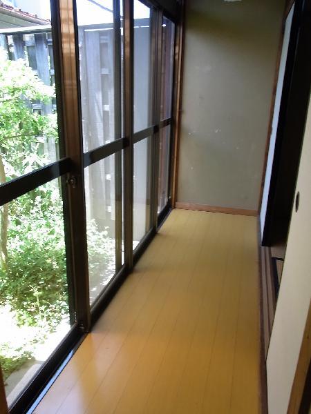 Other room space. Veranda