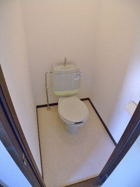 Toilet. Leave it if Kyoto rent "House Network" ☆