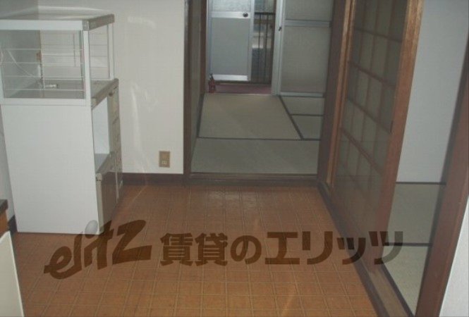 Other room space. Corridor