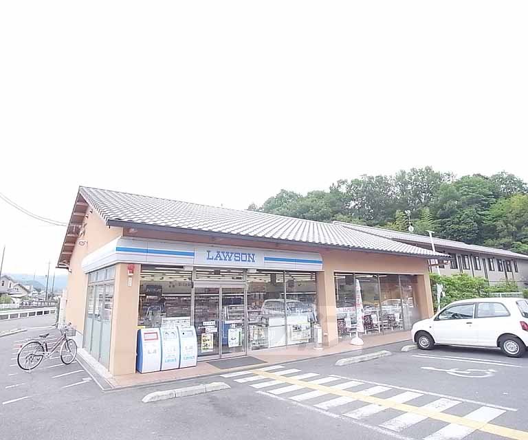 Convenience store. 100m until Lawson Iwakuranishigawara store (convenience store)