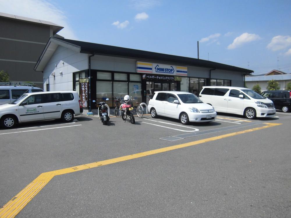 Convenience store. MINISTOP 879m until Shirakawa through Kamikoya shop