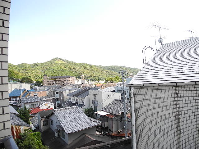 View. Also published in the website "Kyoto rental House Network"