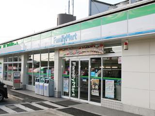 Convenience store. FamilyMart Higashioji Mountain end store up to (convenience store) 667m