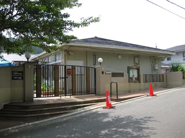 kindergarten ・ Nursery. Social welfare corporation Hiramatsu of the meeting Muramatsu nursery school (kindergarten ・ 448m to the nursery)