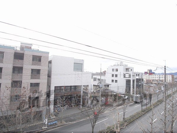 View. Since facing the Kitayama street, It is very convenient.