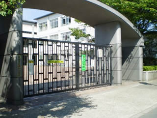 Primary school. 440m to Kyoto Municipal Nishikirin elementary school (elementary school)