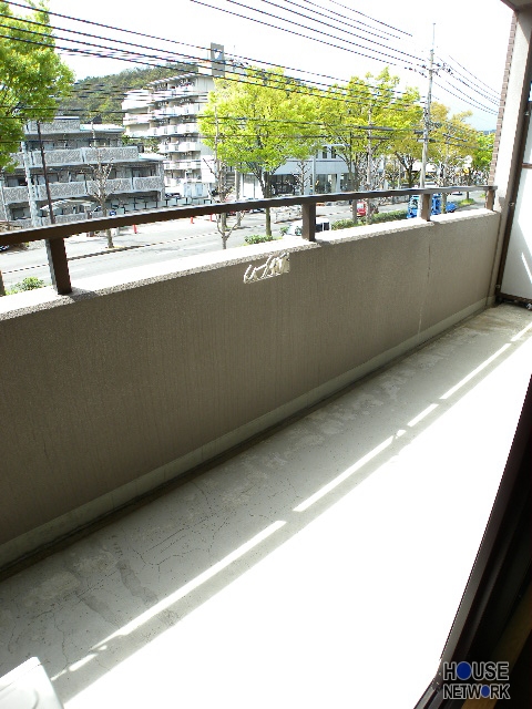 Balcony. Also published in the website "Kyoto rental House Network"