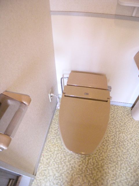 Toilet. Our shop is immediately intersection Imadegawa Kawaramachi ☆