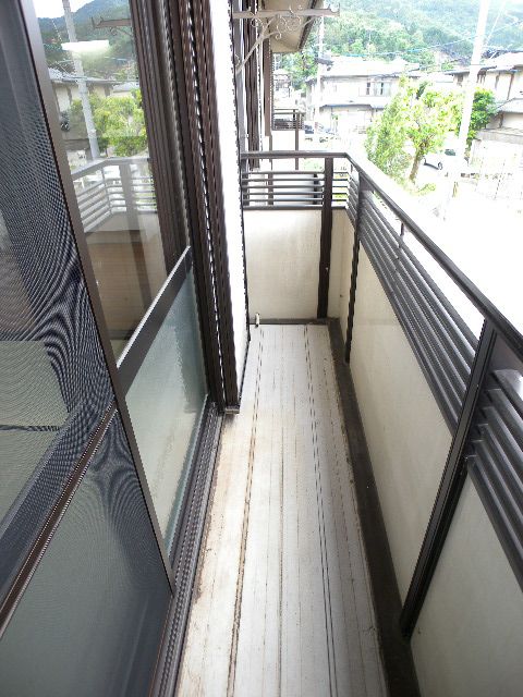 Balcony. Also published in the website "Kyoto rental House Network"