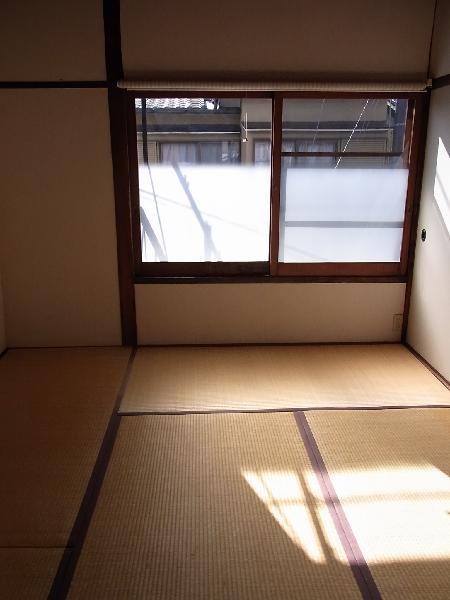 Living and room. Second floor south Japanese-style room