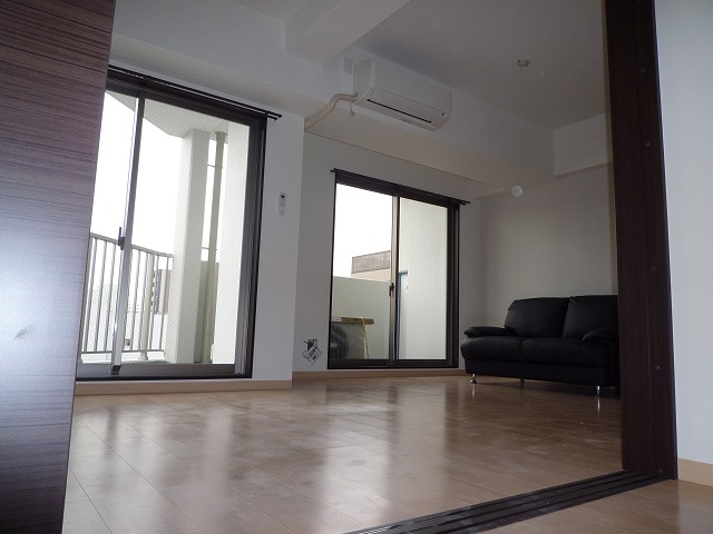 Living and room