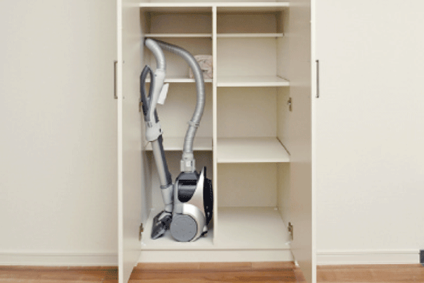 Receipt.  [Utility space] Hallway or living ・ The storage part of the dining, Utility space that can be accommodated in the cleaner body even if you are still with the head and hoses have been installed (same specifications)