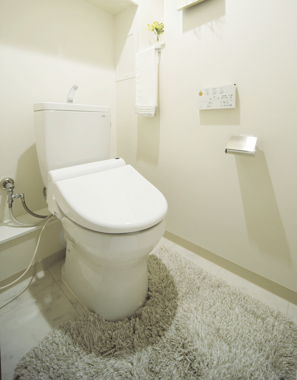 Toilet.  [toilet] Border is also firmly washed from the front of the return portion to the rear portion in the easy care "Sugofuchi" and less water in quick Hitofuki dirty because there is no such as "twin tornado wash", Advanced specification has been adopted (same specifications)