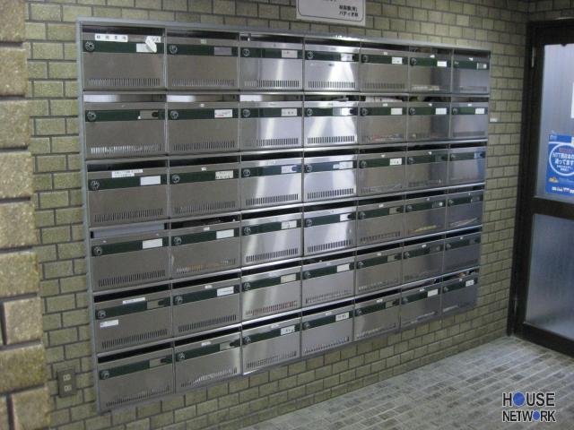 Other common areas. E-mail box is equipped with dial