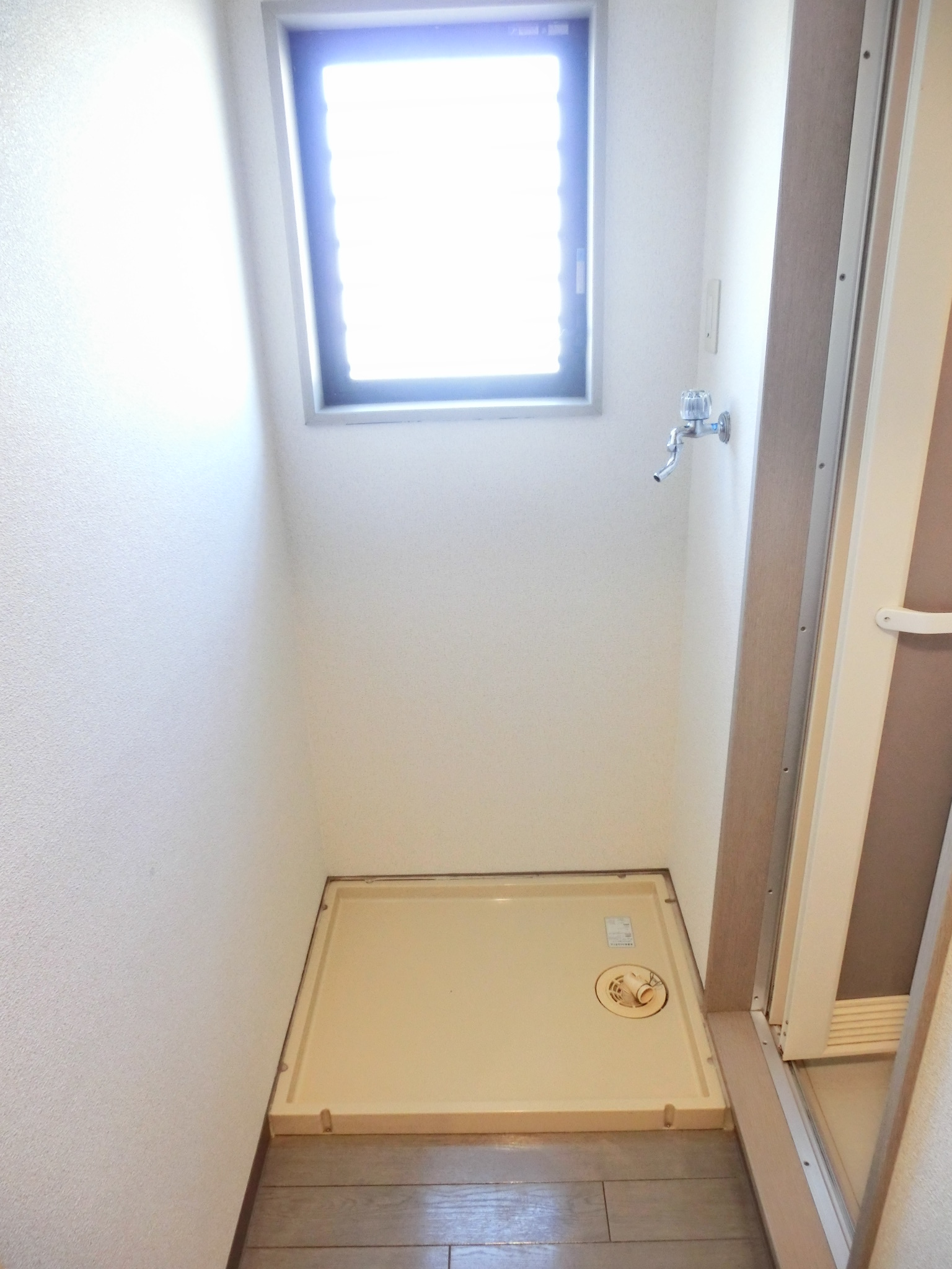 Other. Indoor Laundry Storage