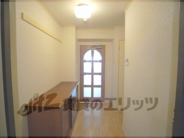 Other room space. Corridor