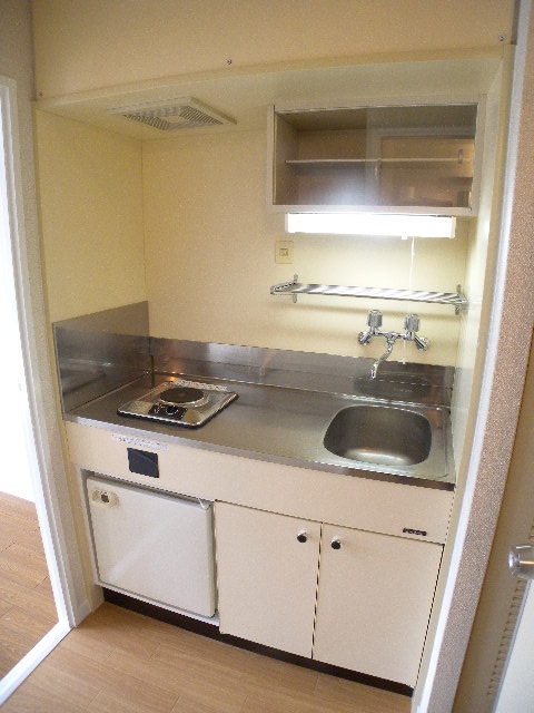 Kitchen. It has been replaced with IH!