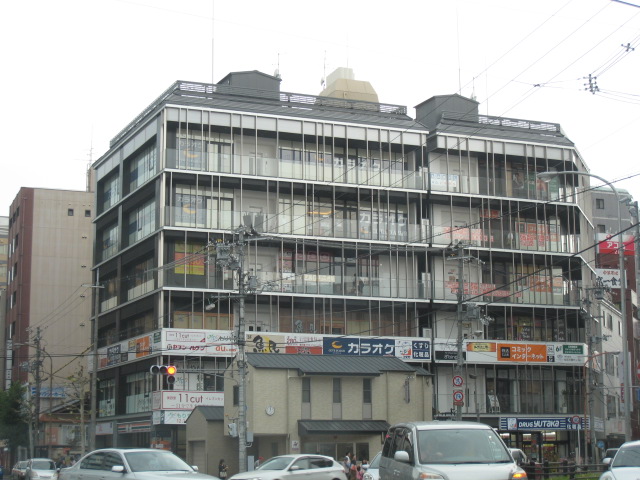Shopping centre. mibuna Shijo-Omiya until the (shopping center) 330m