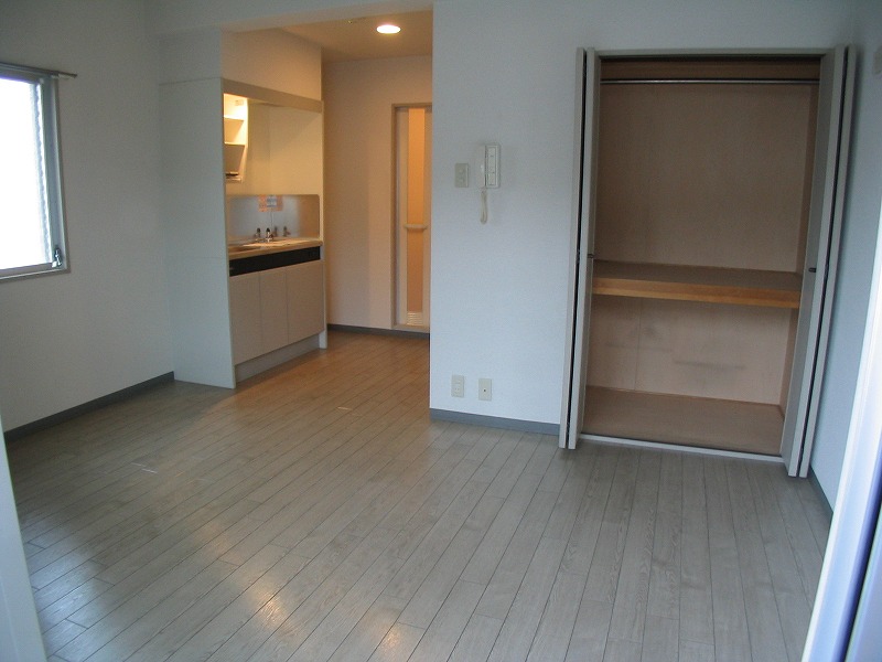 Living and room