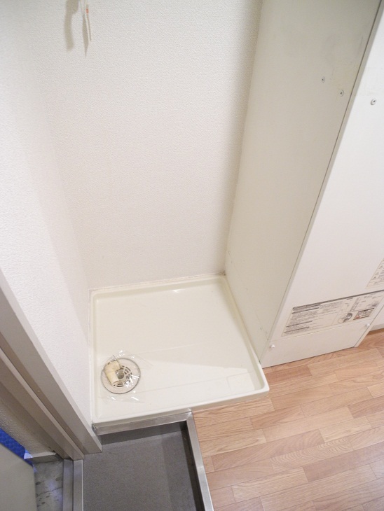 Other Equipment. It is indoor washing machine Storage ☆