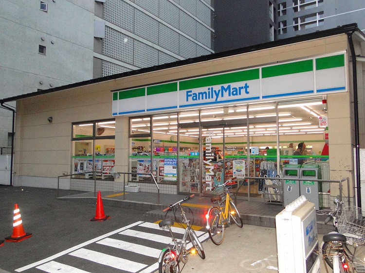 Convenience store. FamilyMart Shijo Nishinotoin store up (convenience store) 160m
