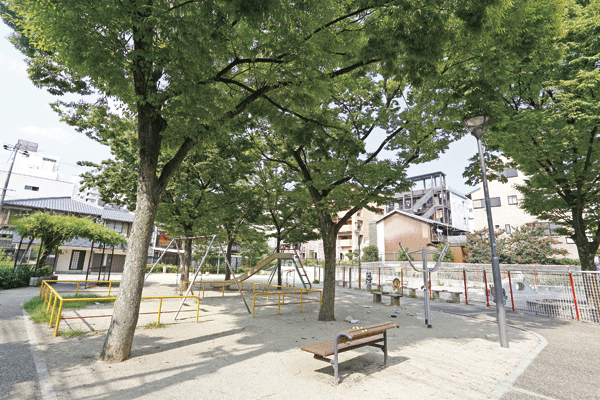 Surrounding environment. Ryosei park (8-minute walk ・ About 600m)